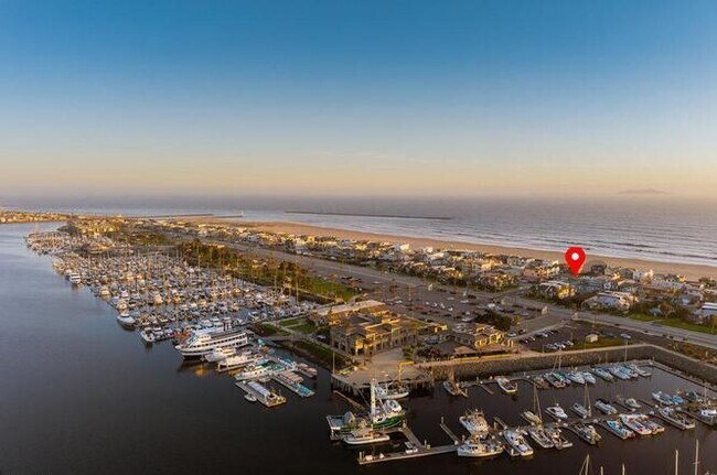 Foto del edificio - 3705 Sunset Ln