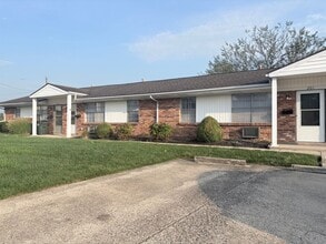 Building Photo - 201 Marwood Ct