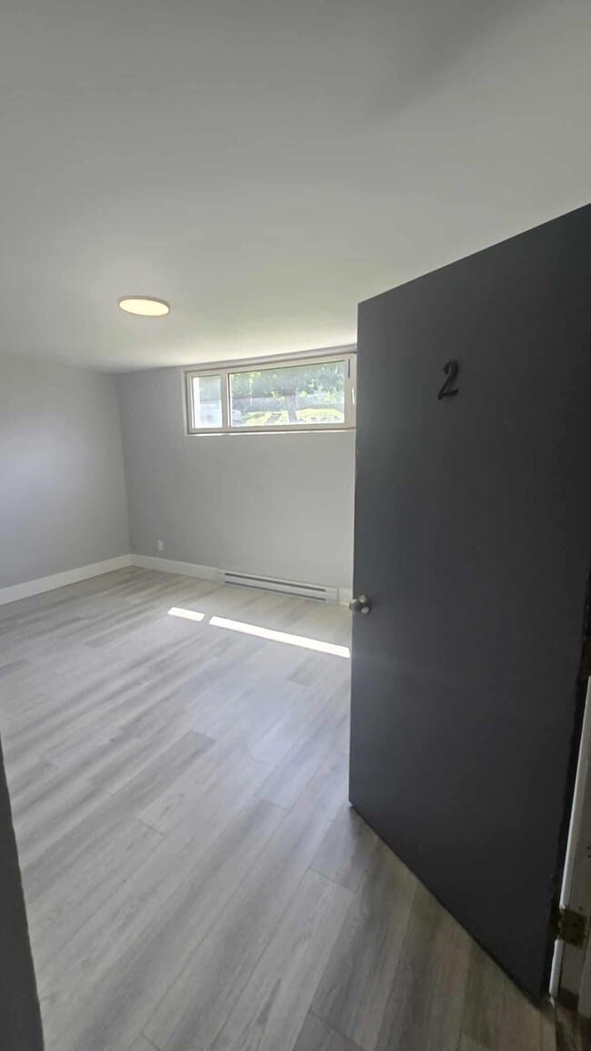 Building Photo - 263 Jones St