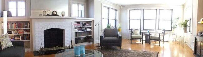 living room - 5716 N Hermitage Ave