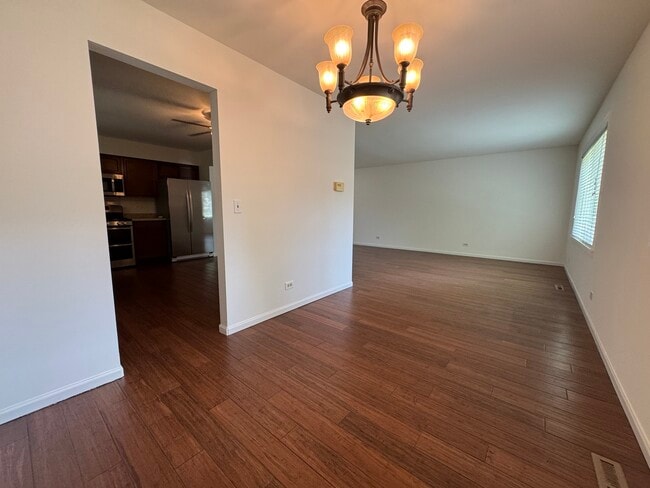 Building Photo - 26235 N Acorn Ln