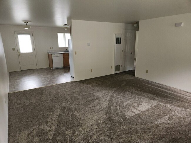 Building Photo - Lofoten Properties LLC