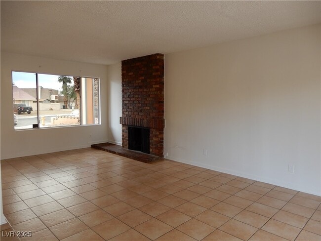 Building Photo - 3163 Panocha St