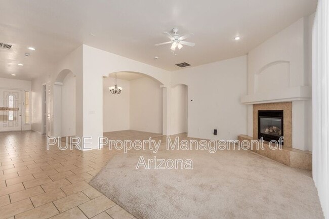 Building Photo - 8752 W Frier Dr