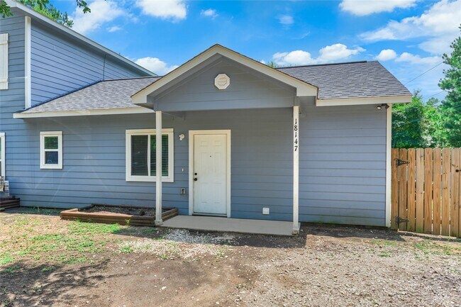 Foto del edificio - 18147 Firepine Ln