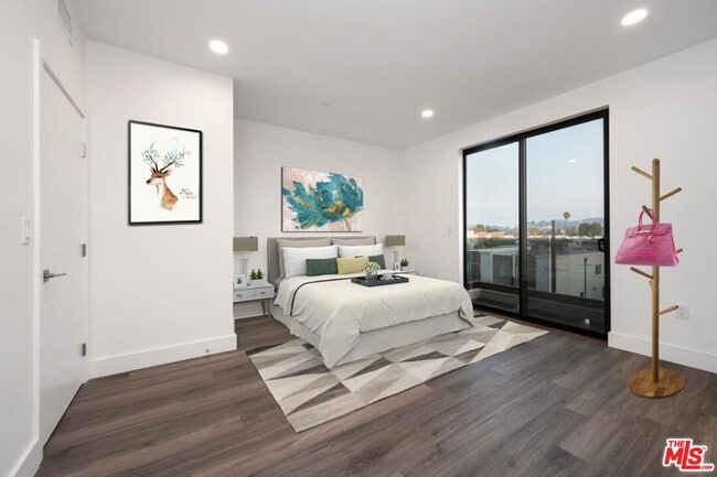 Foto del edificio - 10947 Hartsook St