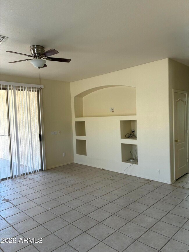 Foto del edificio - 3317 E Park Ave