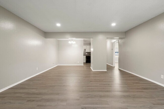 Building Photo - 2414 S 83rd E Ave