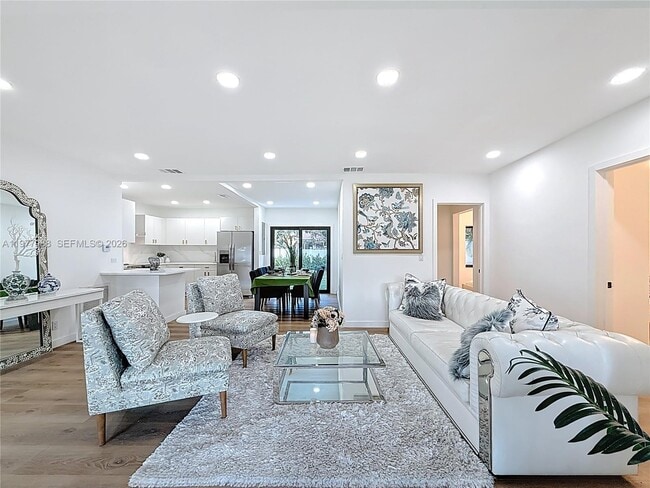 Building Photo - 3521 SW 58th Ct