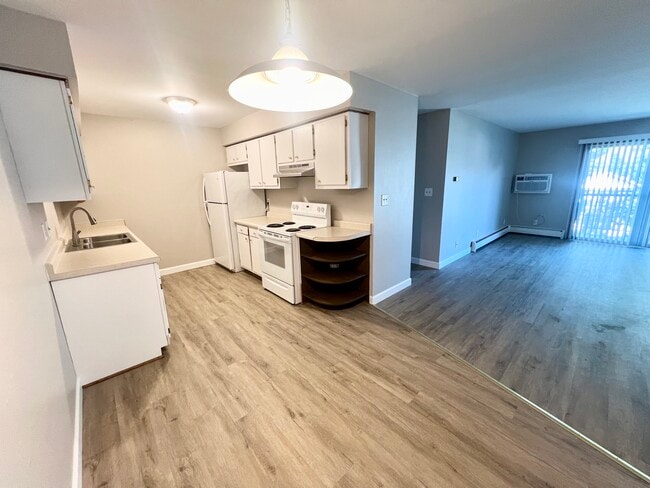 Building Photo - Bayside Apartments