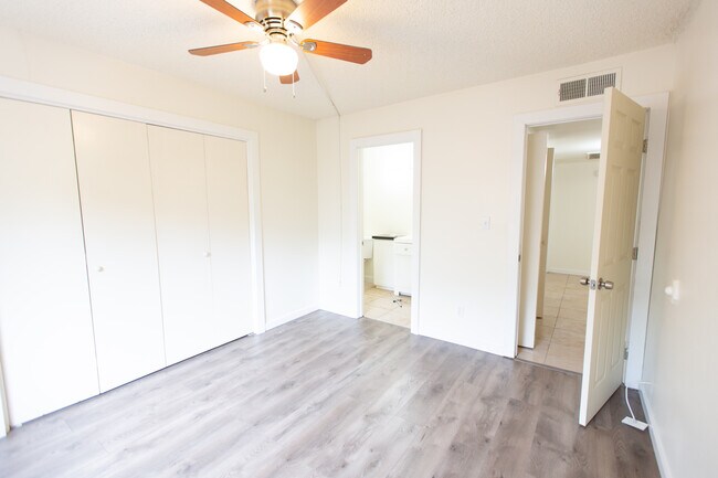 Foto del edificio - 4250 N 27th St