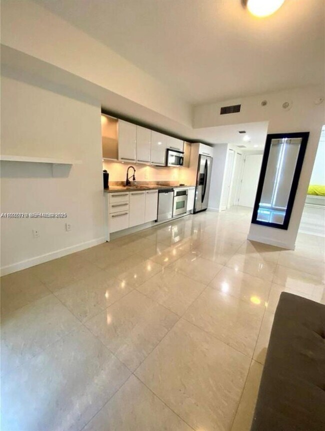 Foto del edificio - 185 SW 7th St