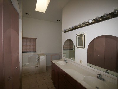 Foto principal - 13303 N Rome Ave