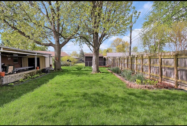 Building Photo - 6838 Gilette Dr