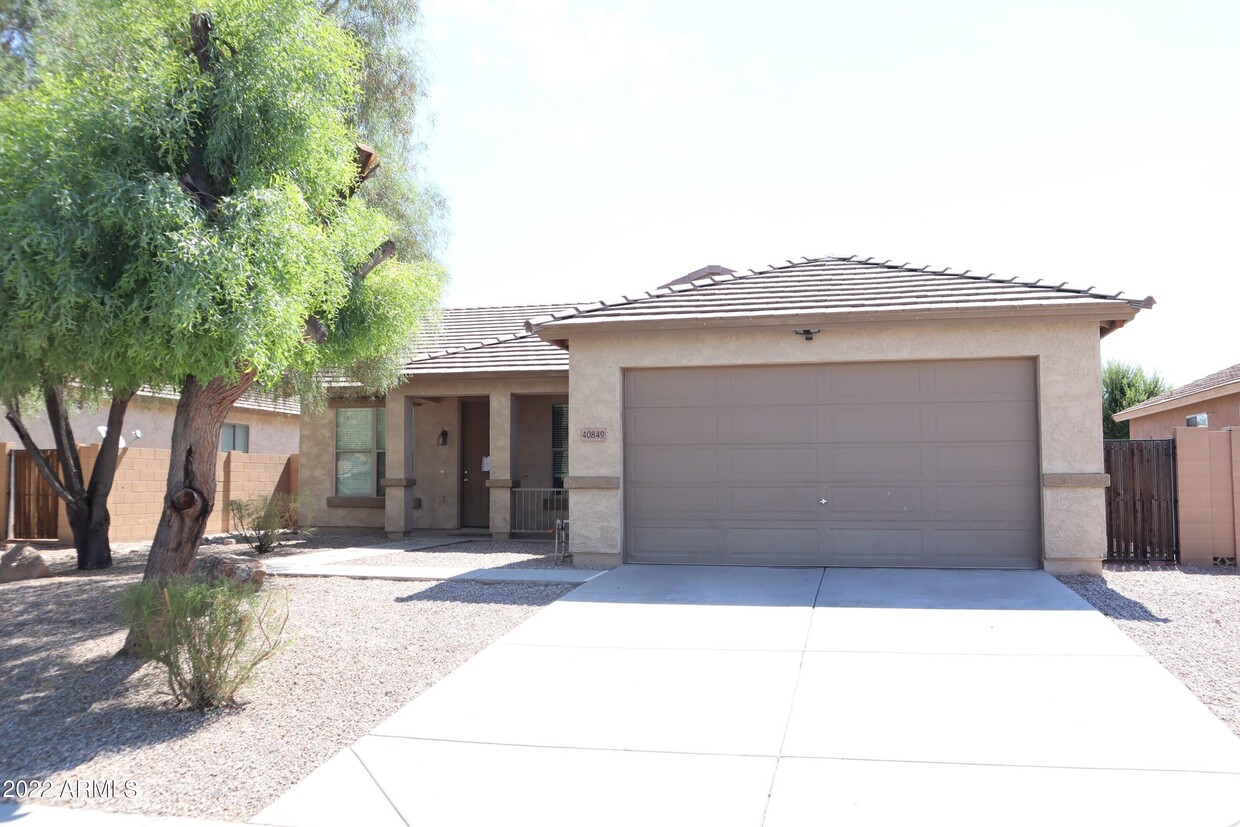 Primary Photo - 40849 N Arbor Ave