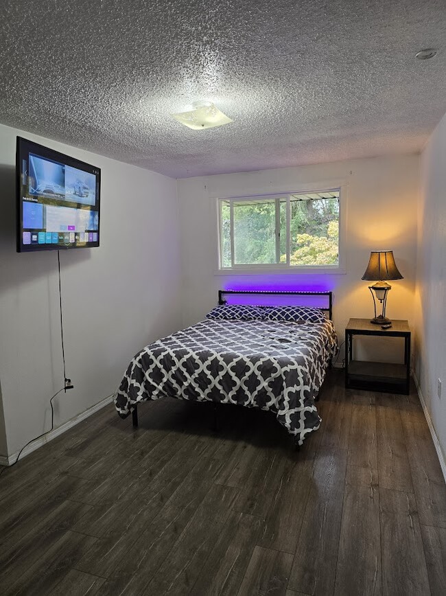 Building Photo - 25058 180th Ave SE