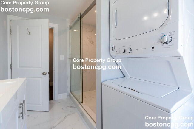 Building Photo - 209 K St