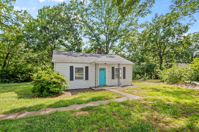 Building Photo - 4427 Northaven Dr