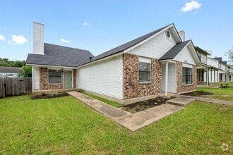 Building Photo - 2907 W Slaughter Ln