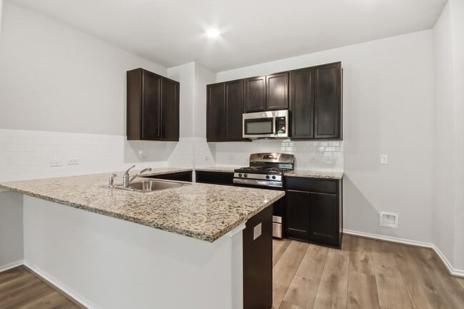 Building Photo - 1415 Acorn Mdw St