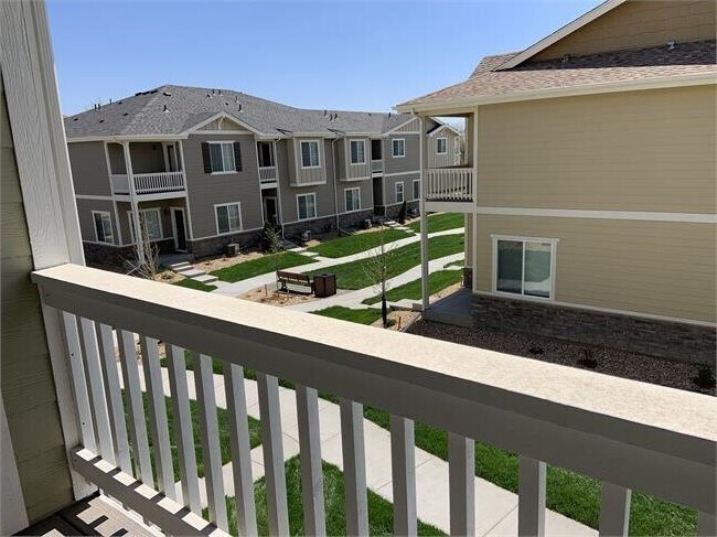 Building Photo - Lovely 3 Bedroom Townhome in Longmont