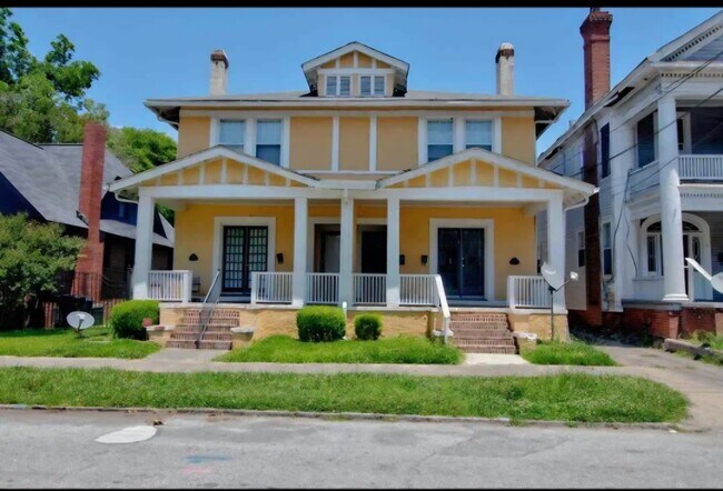 Foto del edificio - 327 Ellis St
