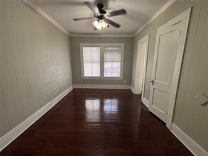Building Photo - 2216 Avenue O 1/2