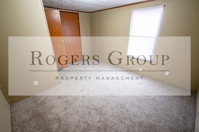 Foto del edificio - 519 Cedar Cove Rd