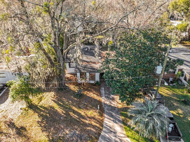 Building Photo - 5330 Quan Dr