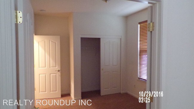 Building Photo - 181 Sutley Cir