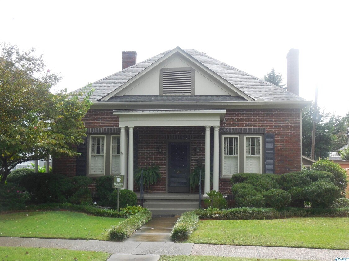 Primary Photo - 510 Canal St NE