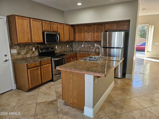 Foto del edificio - 3936 E Minton St