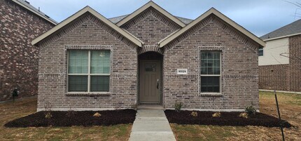 Building Photo - 10029 Little Tree Ln