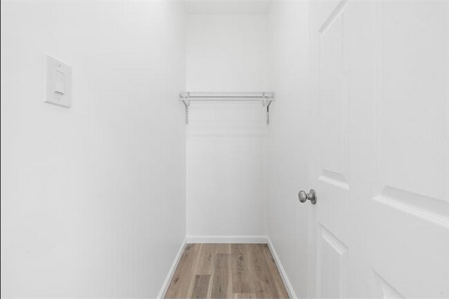 Building Photo - 4250 Lancaster Ave