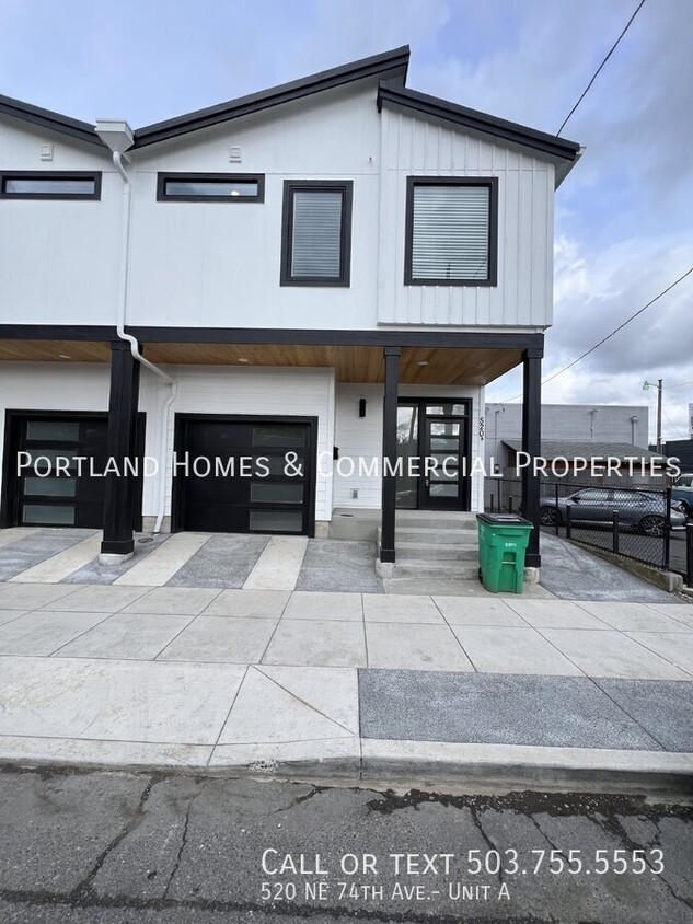 Foto principal - 3 Bedroom Duplex with a Garage!