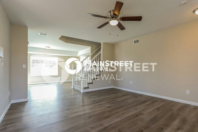 Foto del edificio - 4 Bedroom Pet-Friendly Home in DENVER, CO ...