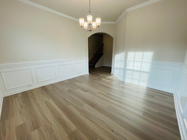 Building Photo - 729 Willshire Falls Dr