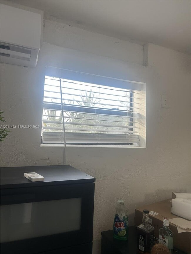 Foto del edificio - 1170 Plover Ave