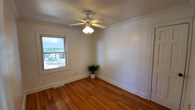Foto del edificio - 605 S Williams St