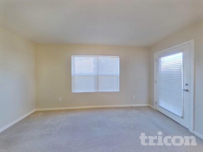 Foto del edificio - 117 Vermillian Dr