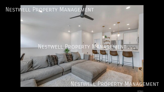 Building Photo - 15416 Navy Trails Ln