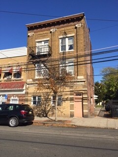 Primary Photo - 422 Smith St