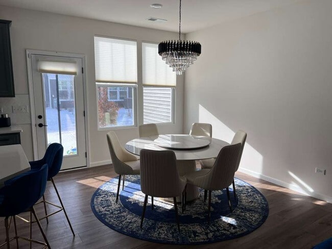 Building Photo - 24453 W Kroll Dr