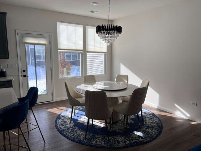 Foto del edificio - 24453 W Kroll Dr