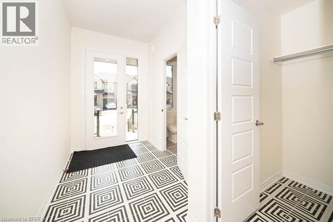 Building Photo - 74 Granka St