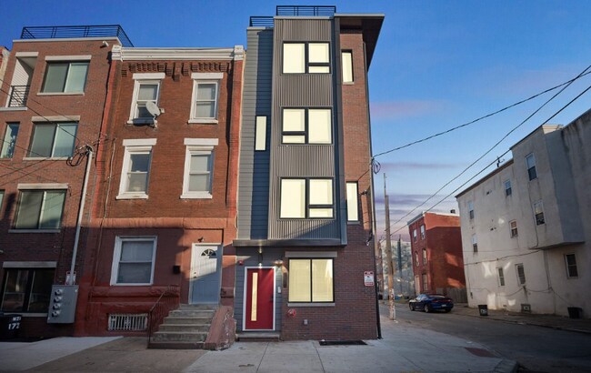 Building Photo - 1717 N 25th St