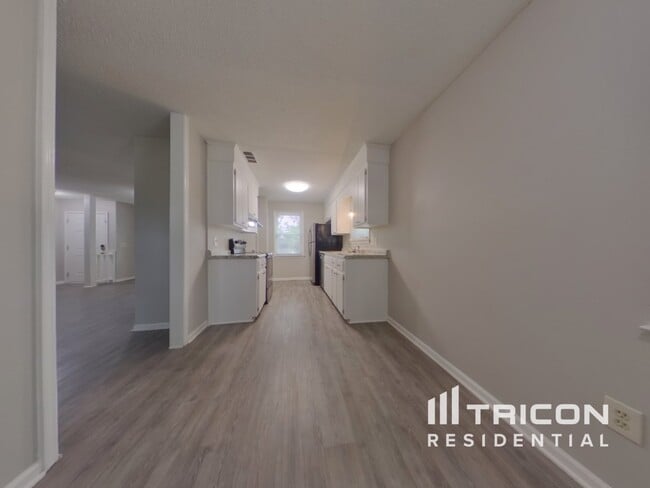 Foto del edificio - 424 Westridge Rd