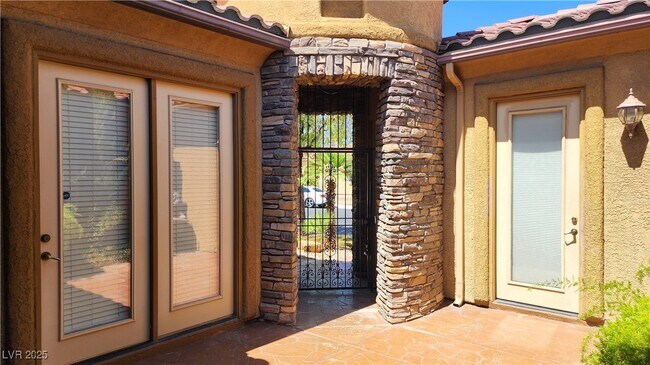 Building Photo - 7888 Galloping Hills St