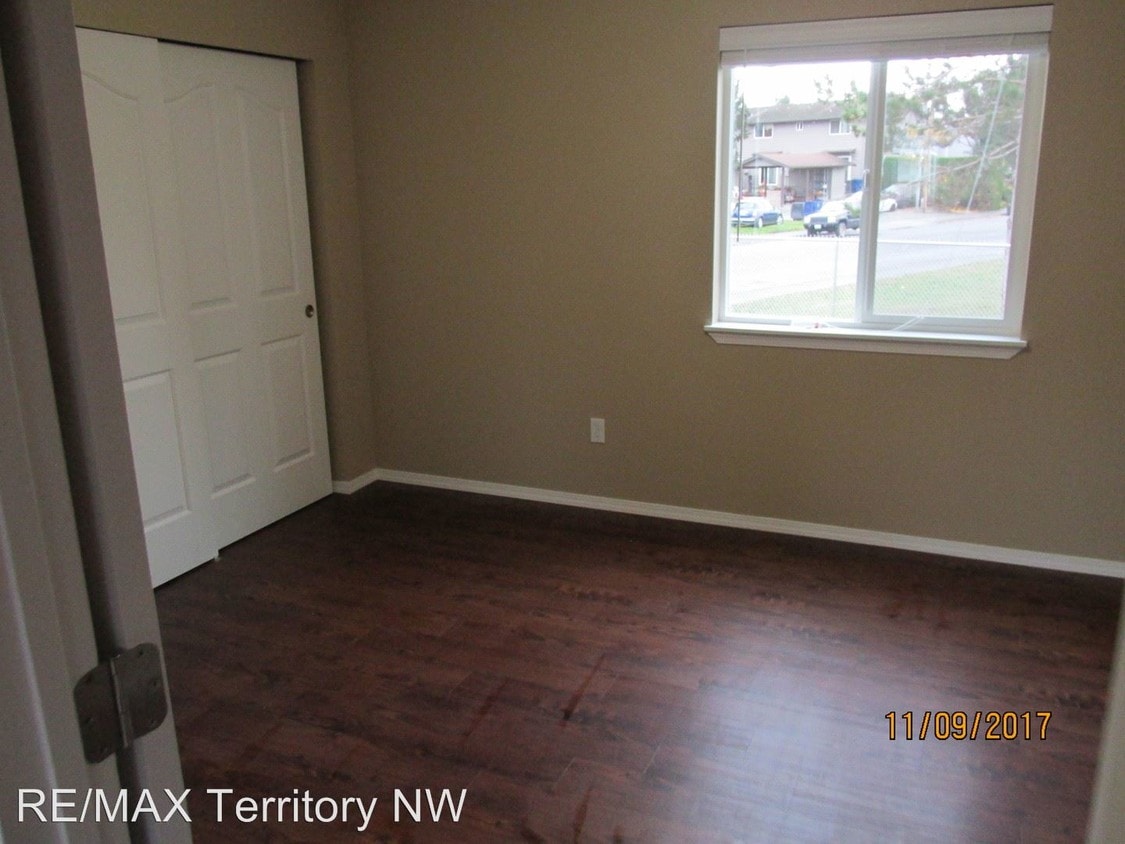 Building Photo - 2 br, 1 bath Apartment - 207 N. Norris Street