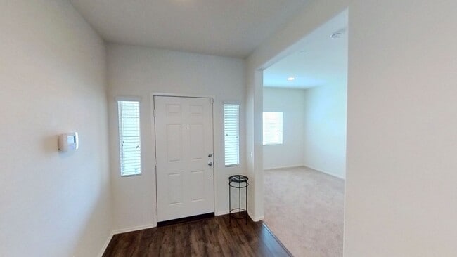 Building Photo - PRICE REDUCTION! Beautiful 4 Bedroom 2 Bat...
